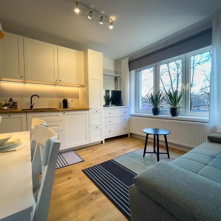 Urban Apartments Studio No 4A, Free Private Parking, Self Check-In Chorzow Luaran gambar