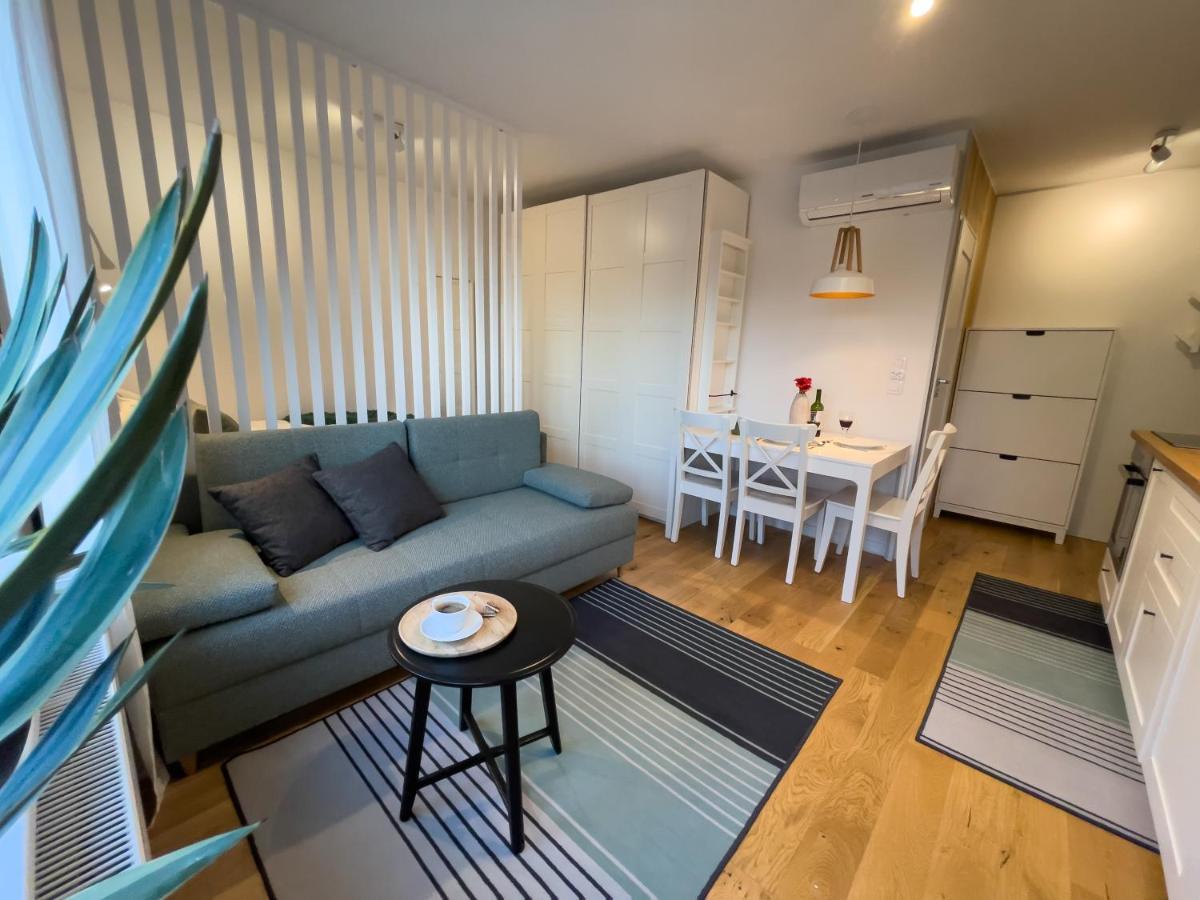Urban Apartments Studio No 4A, Free Private Parking, Self Check-In Chorzow Luaran gambar
